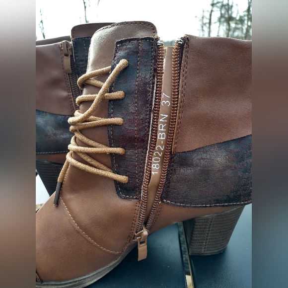Stepwel Heeled Booties, Ankle Boot Size 37 (6.5), Brown, Snake Skin Patt… - Picture 12 of 13